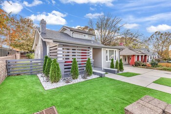 spacious house in charlotte