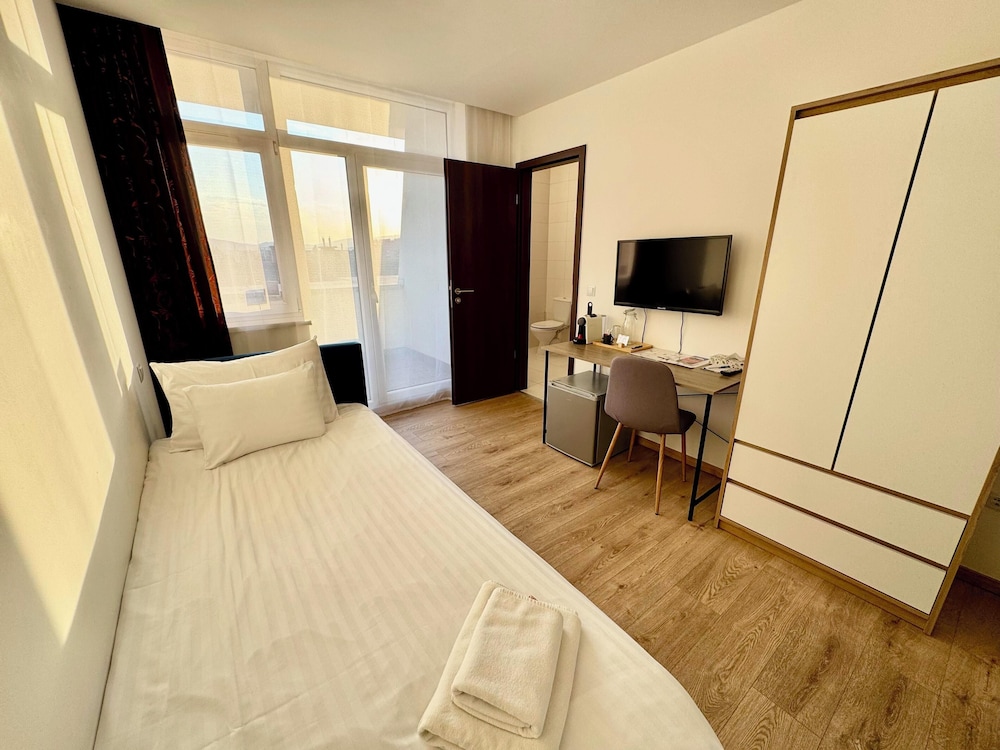 rooftop city residence