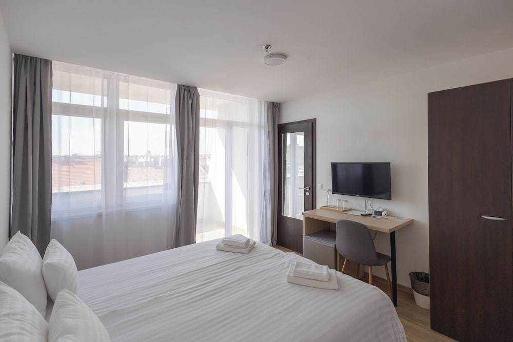 rooftop city residence