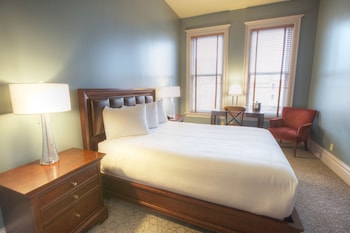 montvale hotel