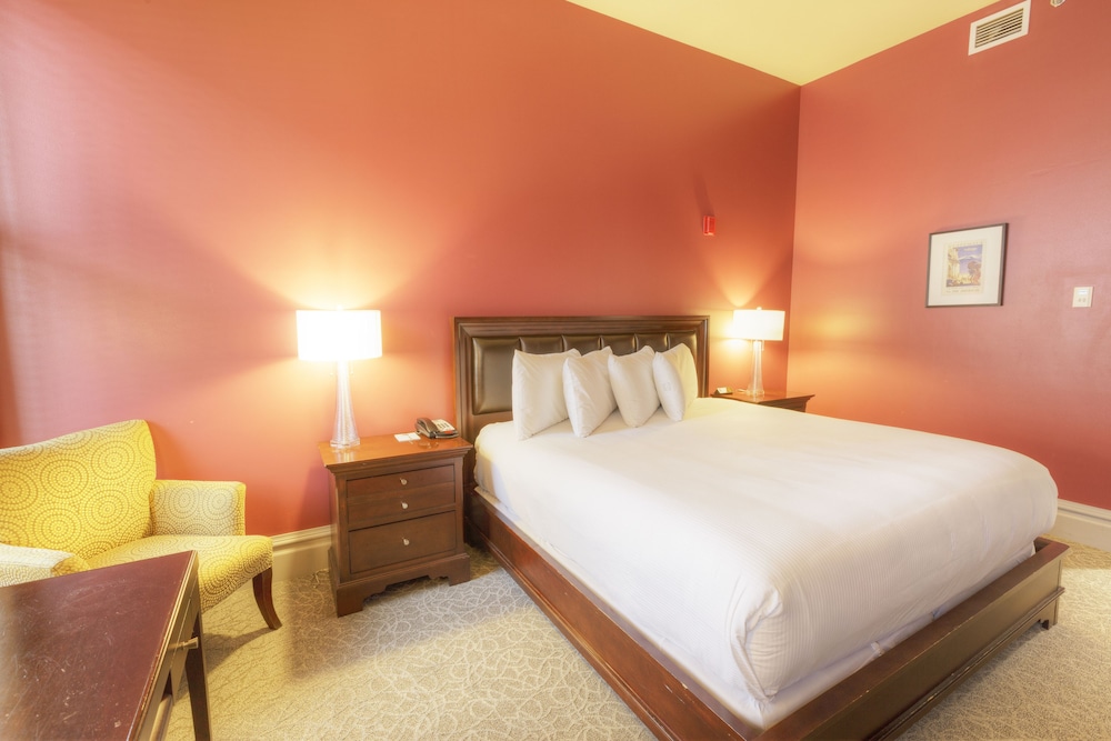 montvale hotel