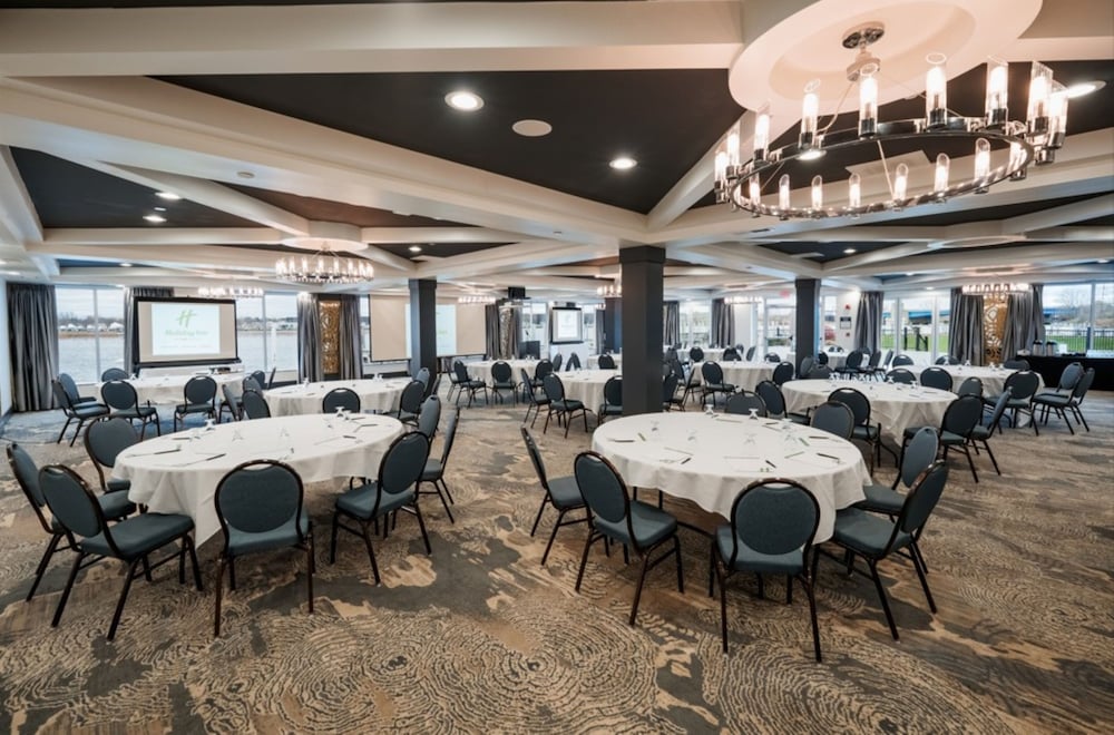 holiday inn grand haven spring lake by ihg