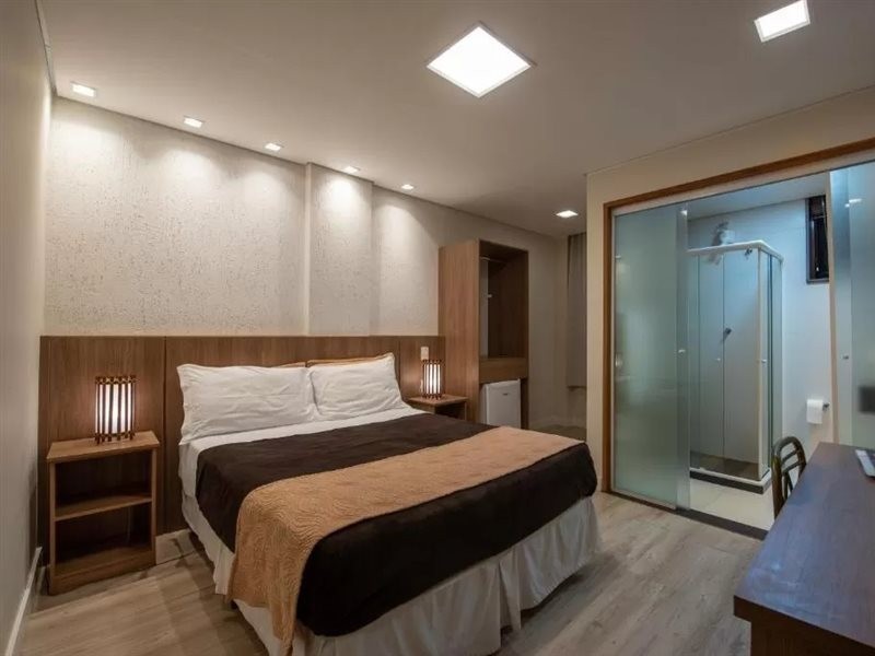 hotel serra everest