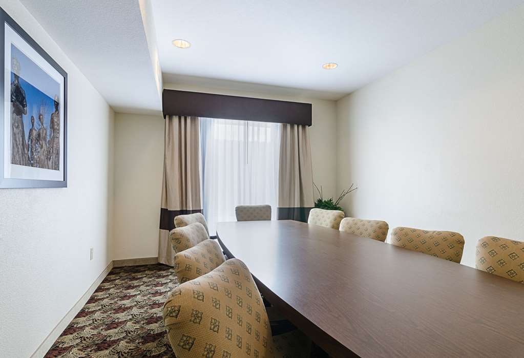 quality suites springdale west i 49