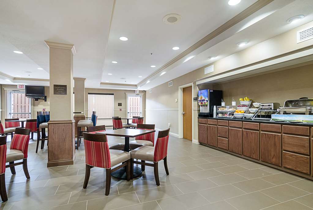 quality suites springdale west i 49