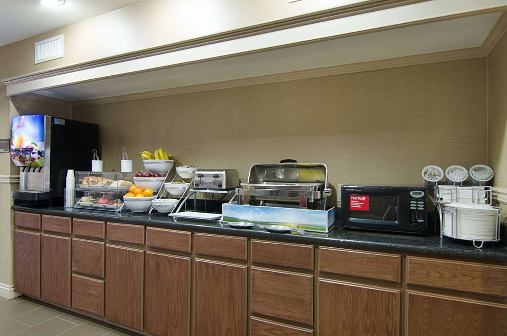 quality suites springdale west i 49