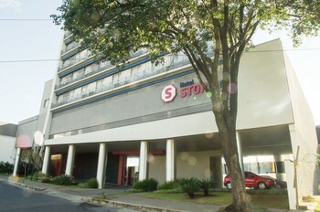 stop inn antonio carlos