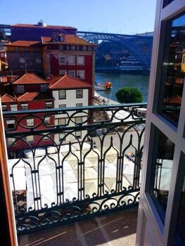 oca ribeira do porto hotel