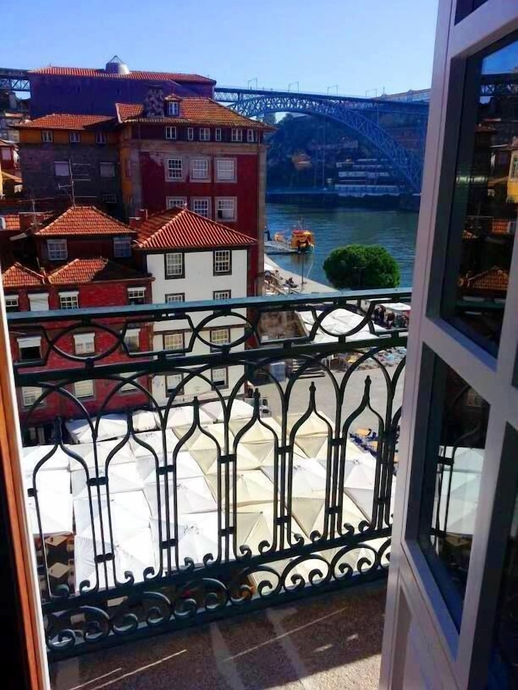 oca ribeira do porto hotel
