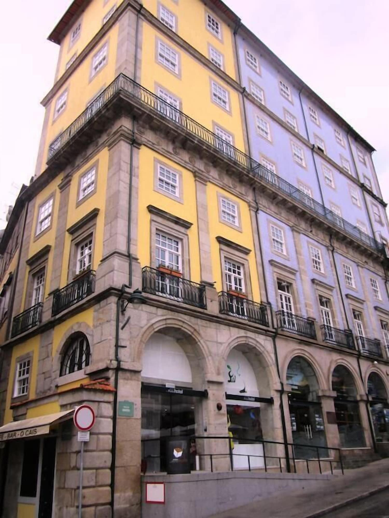 oca ribeira do porto hotel
