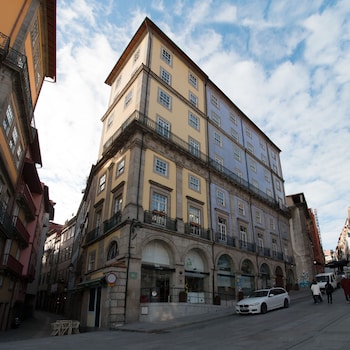 oca ribeira do porto hotel