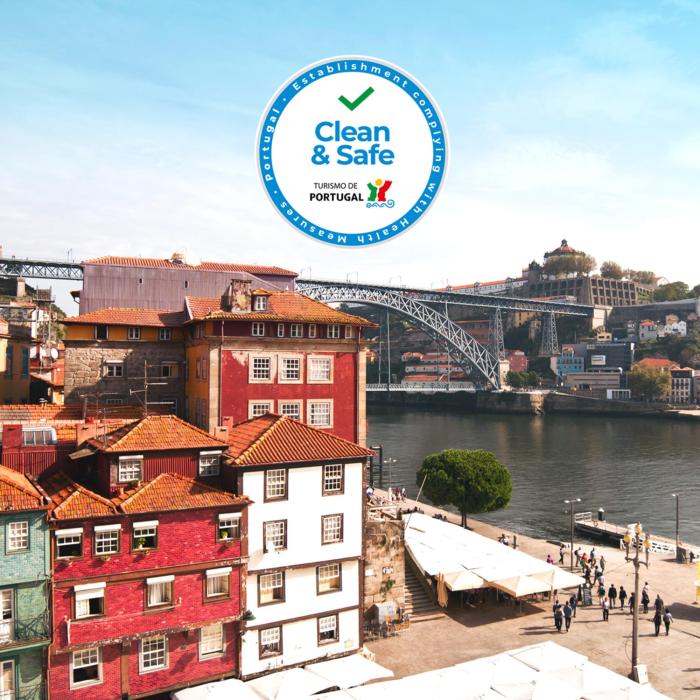 oca ribeira do porto hotel