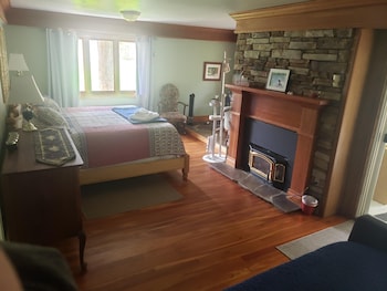 rising spirit bed and breakfast