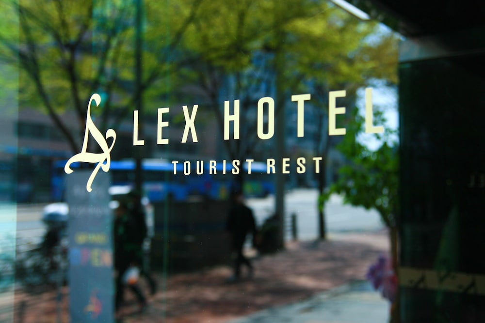 lex tourist hotel