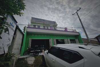 express o 91979 penginapan tondong ta