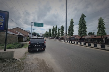 express o 91979 penginapan tondong ta