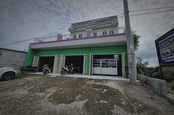 express o 91979 penginapan tondong ta