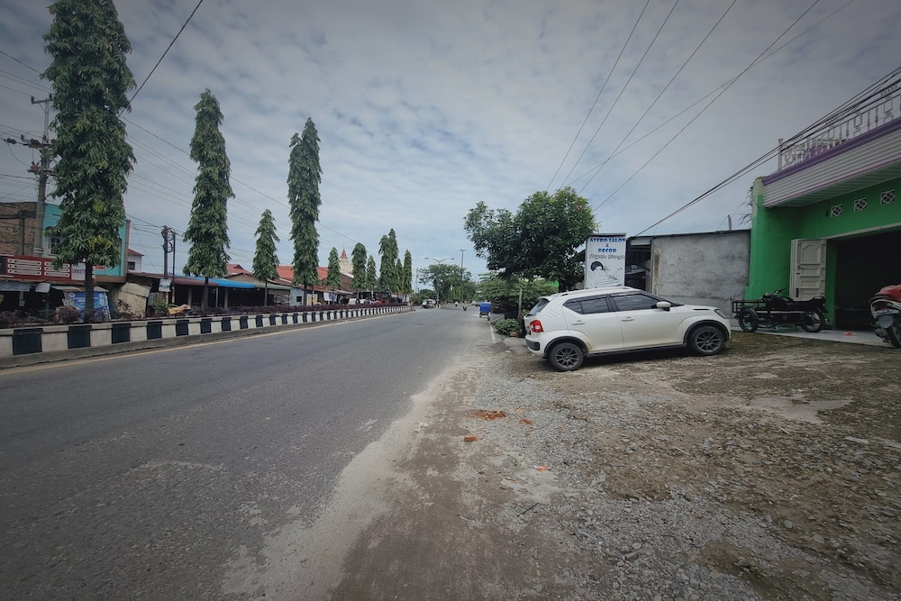 express o 91979 penginapan tondong ta