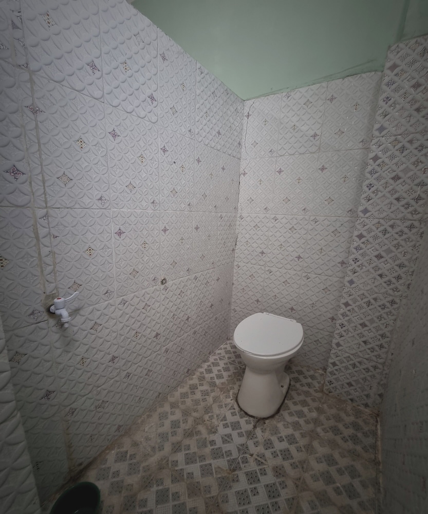 express o 91979 penginapan tondong ta