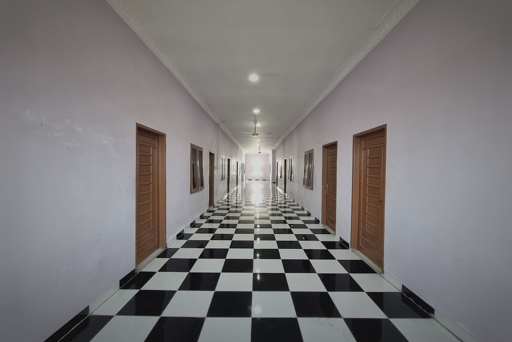 express o 91979 penginapan tondong ta