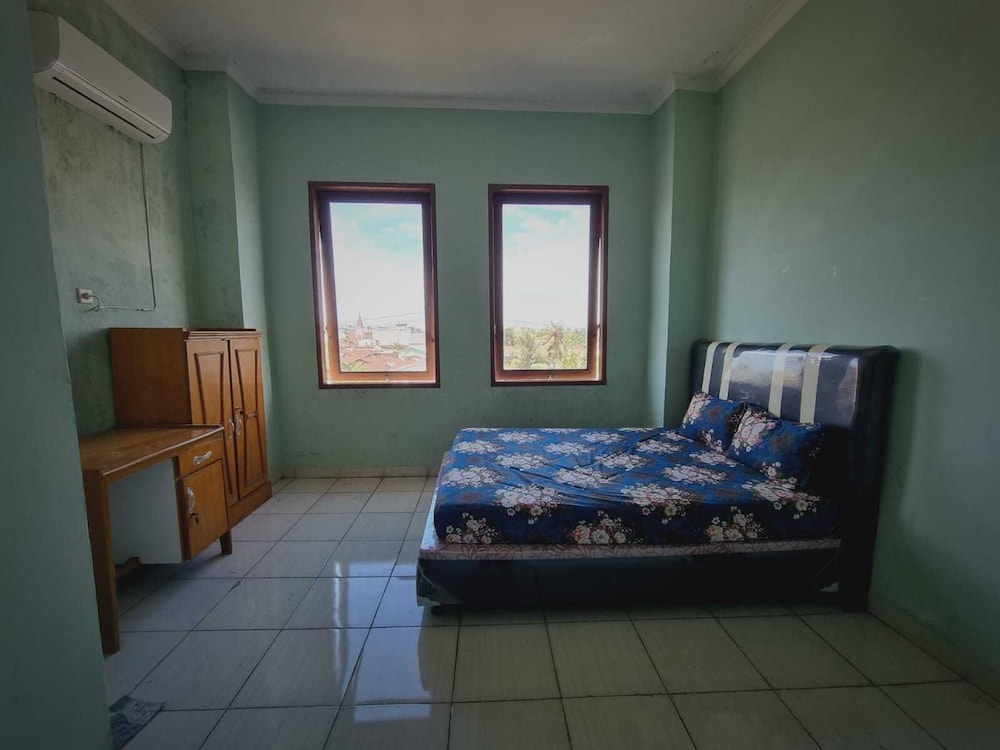 express o 91979 penginapan tondong ta