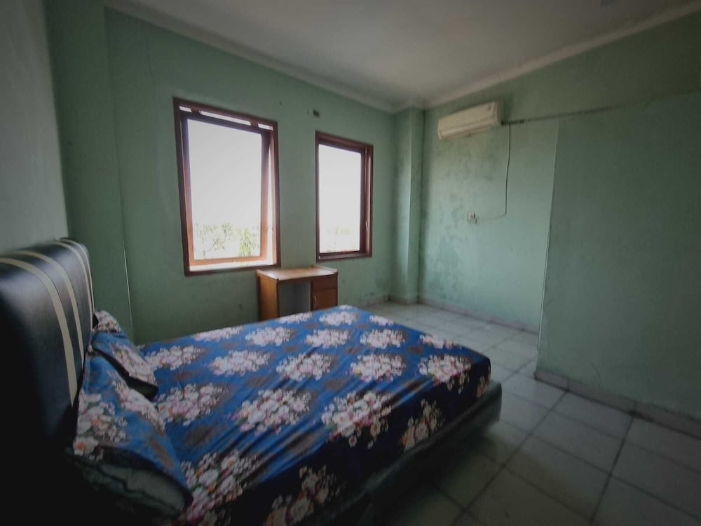 express o 91979 penginapan tondong ta