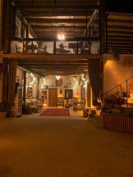 atax cave otel
