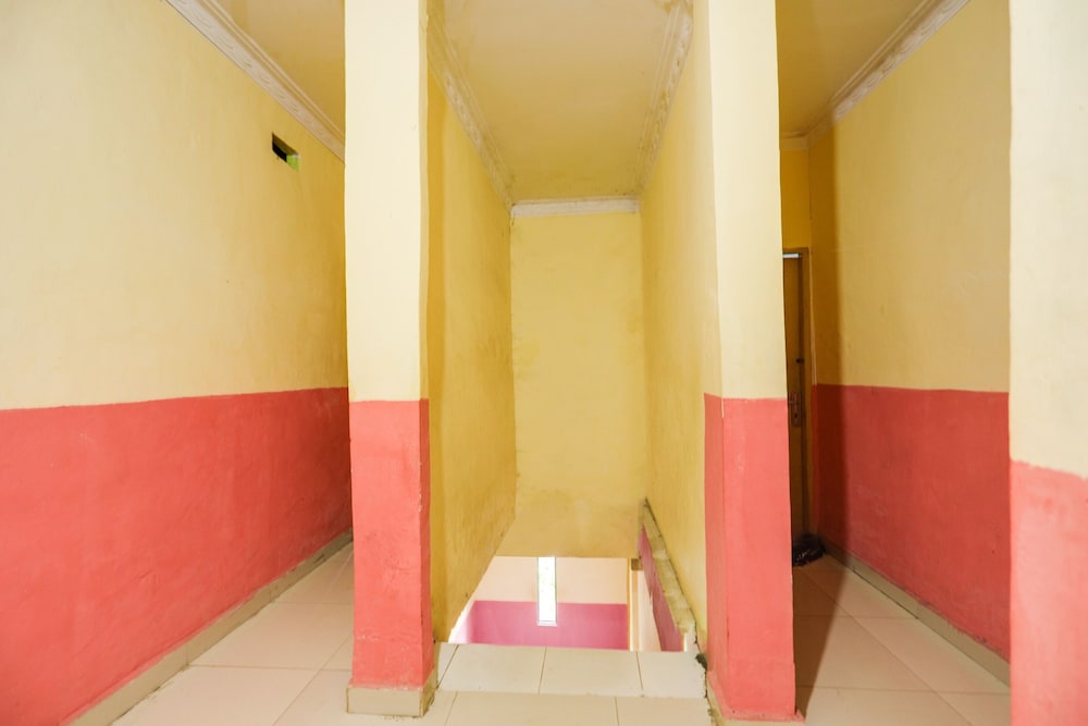 spot on 91879 emes jaya homestay