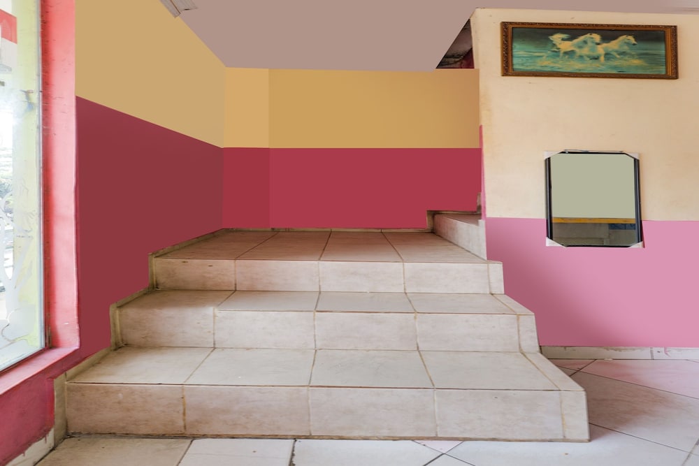 spot on 91879 emes jaya homestay