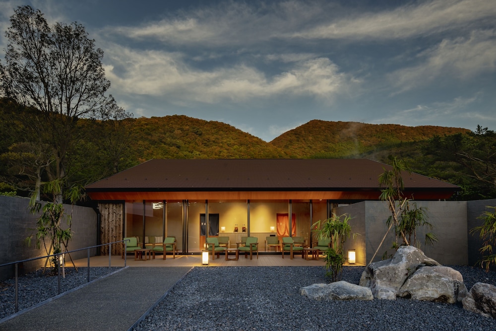 hoshino resorts kai unzen