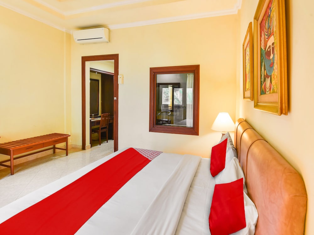 super oyo townhouse oak maxi hotel legian