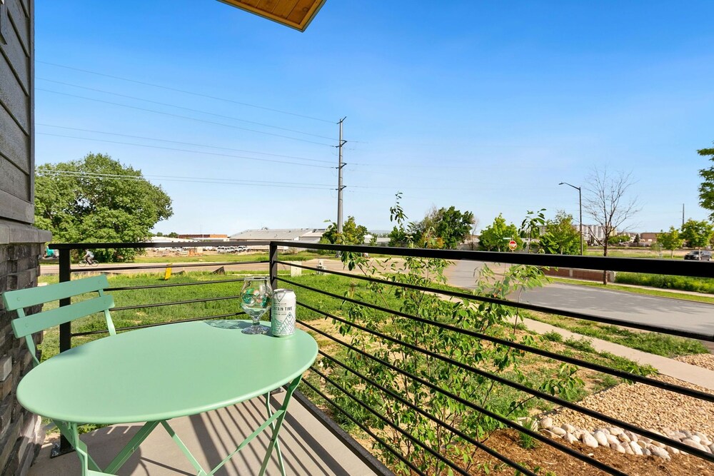 coastal chic home near new belgium and old town fc