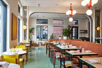 hotel genevieve