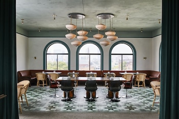 hotel genevieve