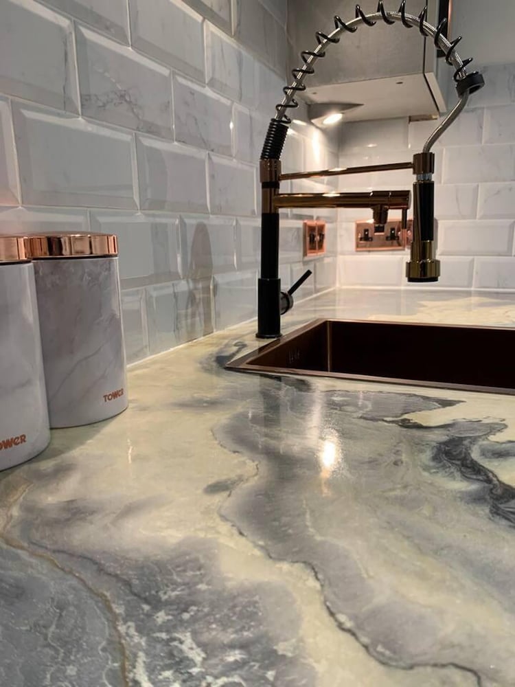 lavish the marble apartment