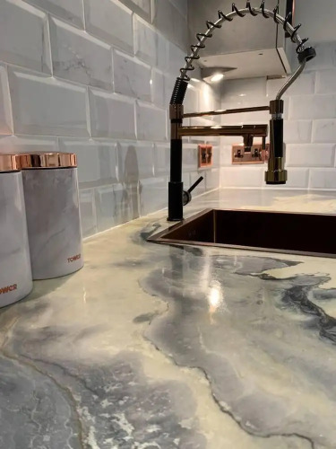 lavish the marble apartment