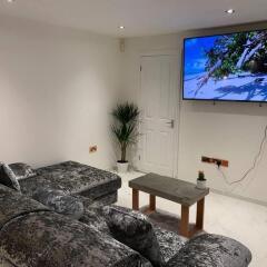 lavish the marble apartment