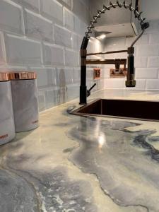 lavish the marble apartment