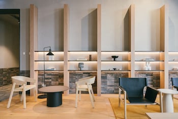 nesuto docklands apartment hotel