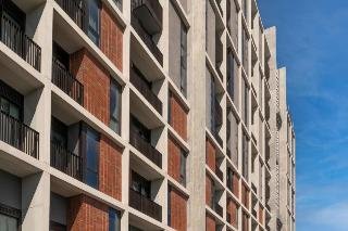 nesuto docklands apartment hotel