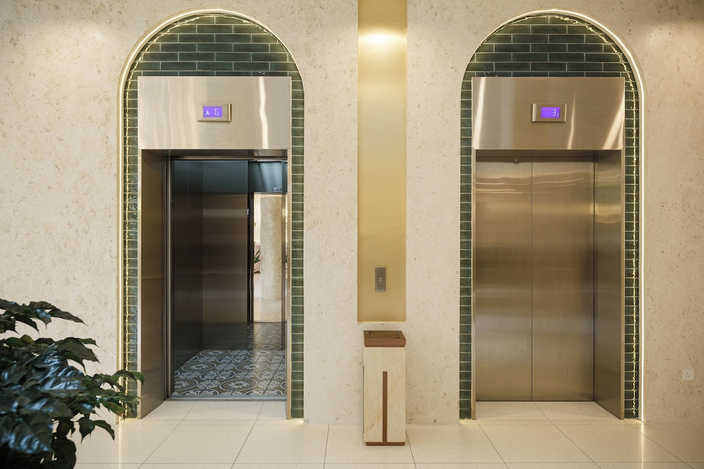 wellesley hotel