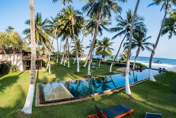 apa villa thalpe