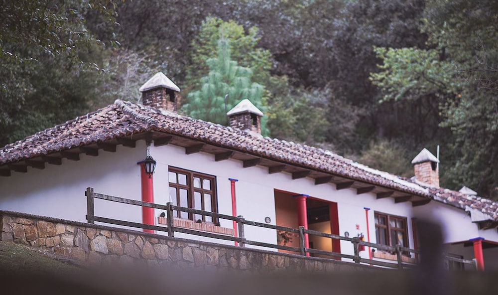 hotel molino de la alborada