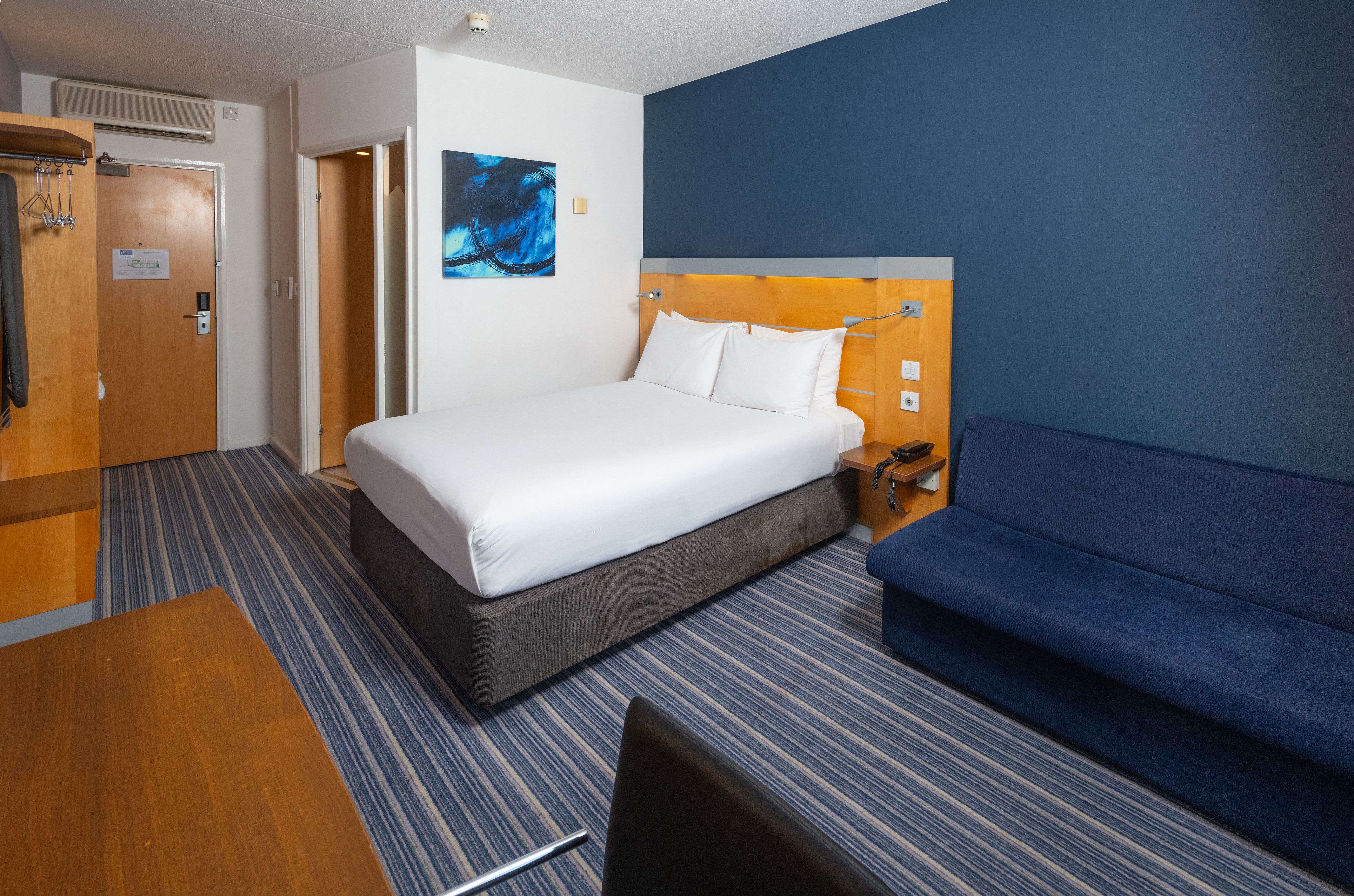 holiday inn express stevenage by ihg