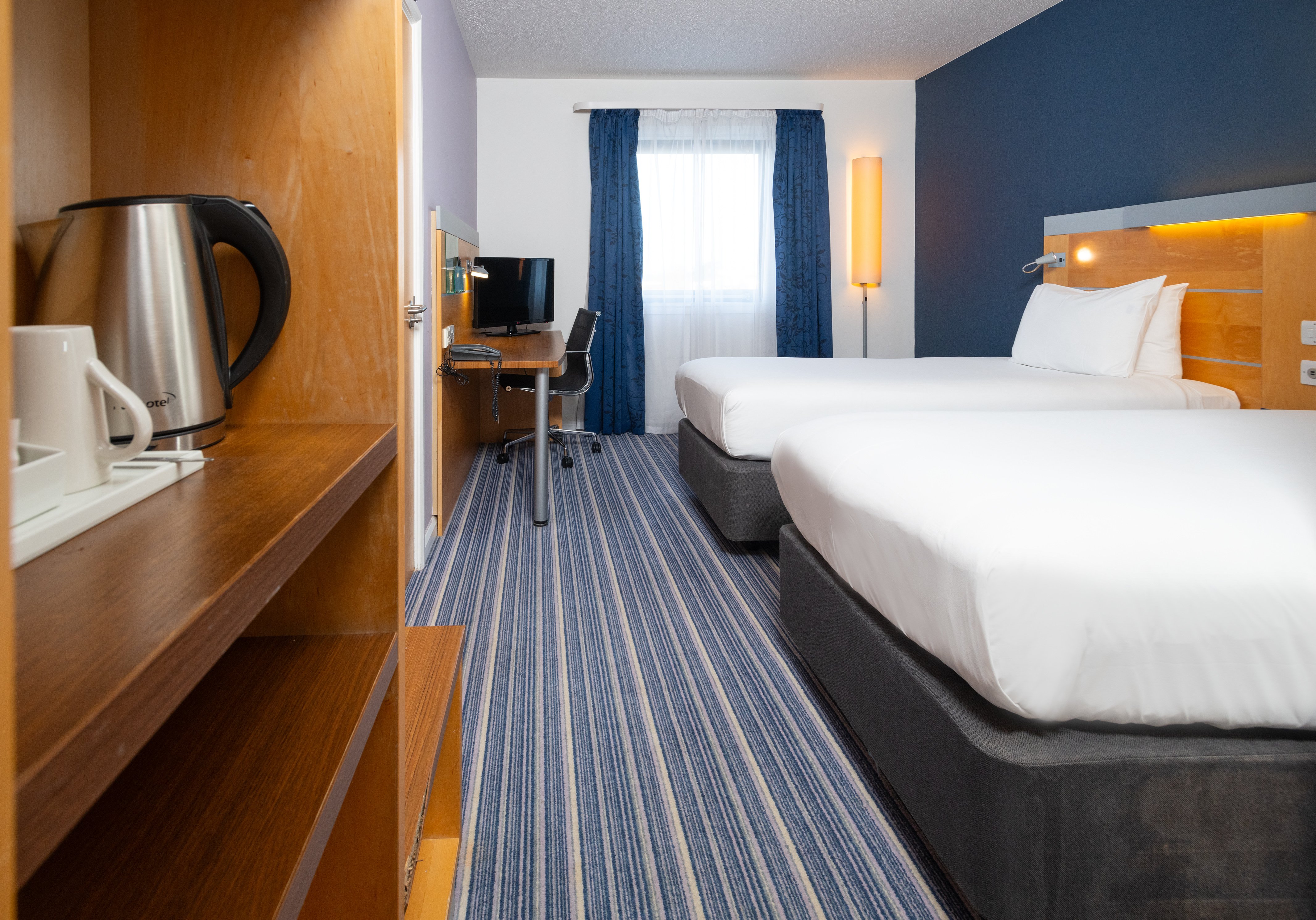 holiday inn express stevenage by ihg