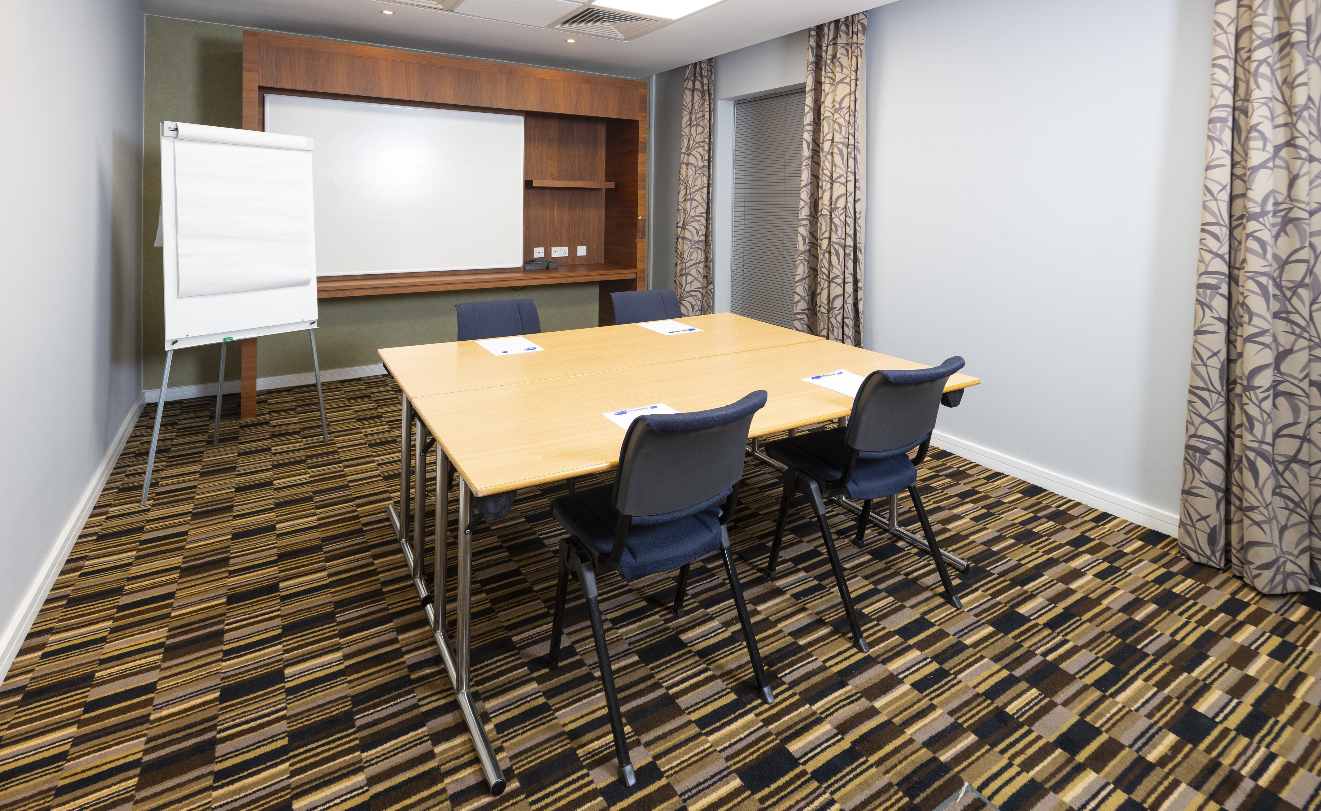 holiday inn express stevenage by ihg