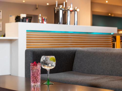 holiday inn express stevenage by ihg