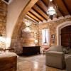 oinoessa traditional boutique houses