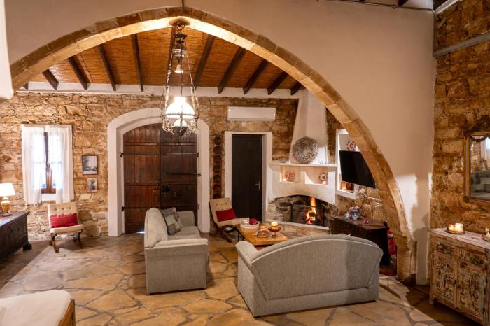 oinoessa traditional boutique houses