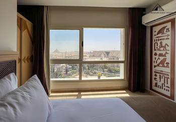 grand museum guest house pyramids view